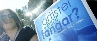 Demonstranter vill stänga Delfinariet