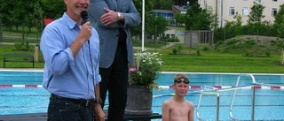 10-årige Fredrik först ut i bassängen