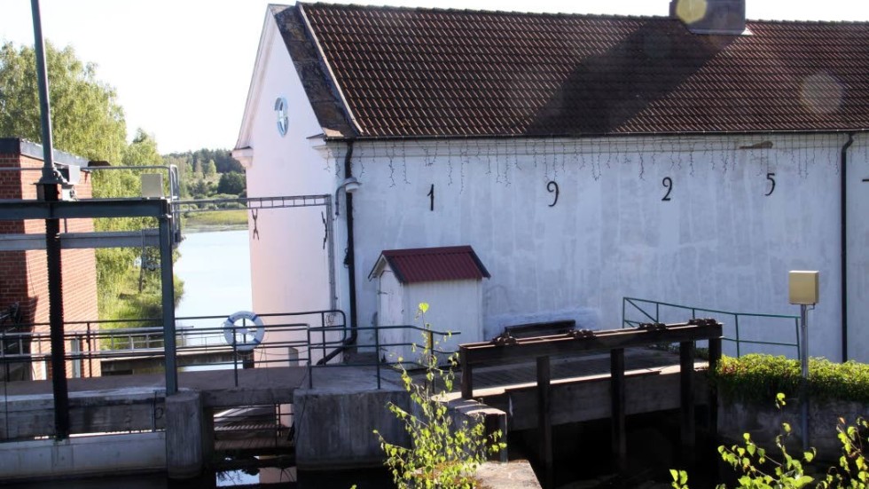 Tyrisfors vattenkraftstation från 1925.