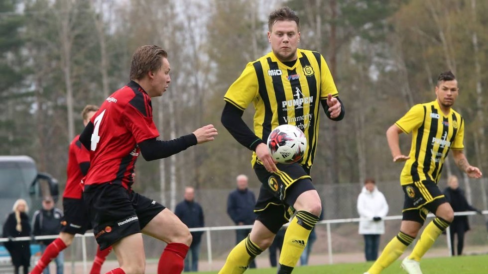 Rasmus Bexell och Kevin Gaines gjorde två mål vardera mot Hvetlanda.