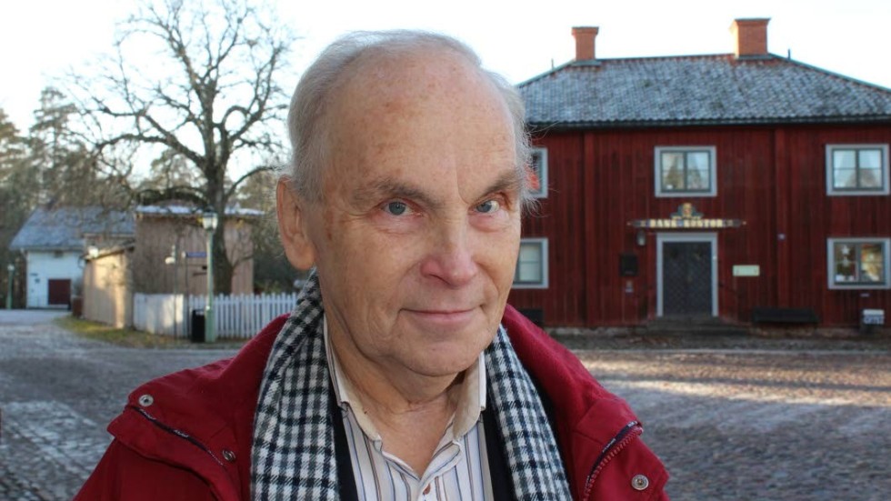Tillbaka till järnåldern. Gert Franzén har undersökt området söder om Linköping. Han kallar sin metod för geologisk arkeologi. På tisdag fyller han 70 år.