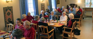 Julbord lockade hos Väntjänsten