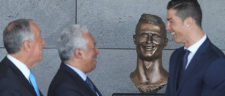TV: Här avtäcks Ronaldo-statyn