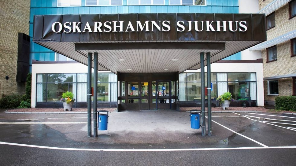 Oskarshamns sjukhus intensivvårdsavdelning hotas, vilket påverkar patienter i hela länet, menar debattörerna.
