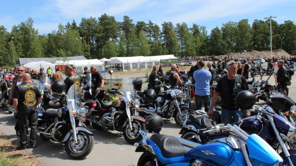 Hojrock lockar många motorcykelfantaster. I höst sänder tv-program från evenemanget.