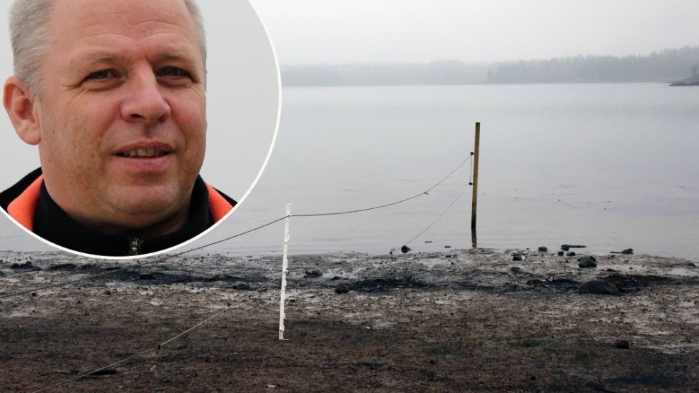 Tino Åberg är hoppfull inför framtiden. Han säger att sjön sakta återhämtar sig. - Nu gäller det att få till en permanent vattendom, säger han.
