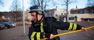 Brandmännen hyllar sin arbetsplats