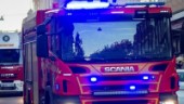 Stort pådrag efter spannmålsbrand på södra Gotland