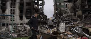 Ukrainas ekonomi nästan halverad av kriget