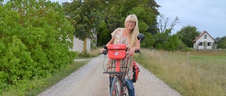 Hon cyklar till Paris – för afghanska flyktingar • ”Omänskligt och ekonomiskt oförsvarbart att ge avslag”