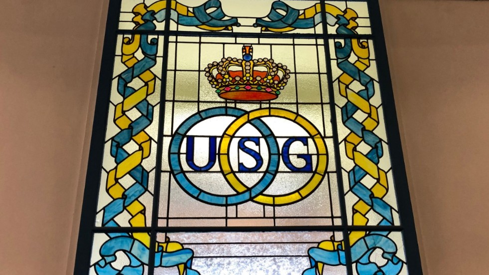 Klubbmärket för belgiska Royale Union Saint-Gilloise finns i vacker glasmosaik inne i en av ölhallarna på klubbens K-märkta hemmaarena Parc Duden i södra Bryssel.
