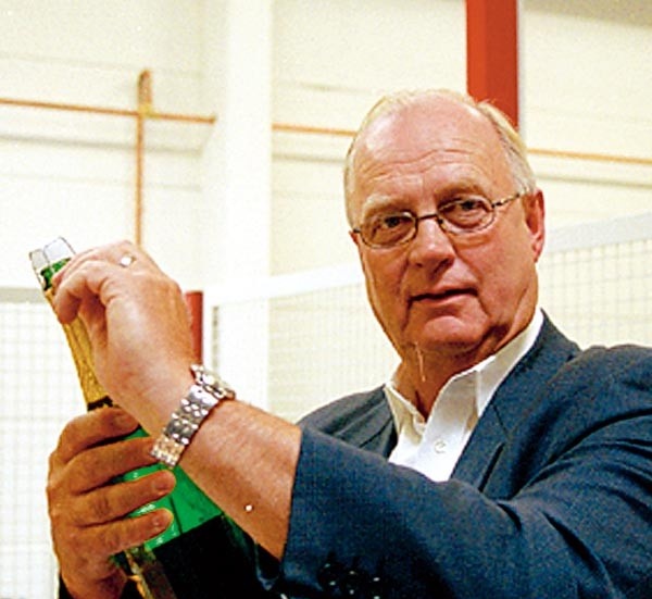 Bengt Wiman var med och grundade Becker Acroma 1968. Sedan dess har omsättningen växt från en miljon till en miljard.