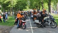 Fullt med motorcyklar rullade in i centrala Norrköping