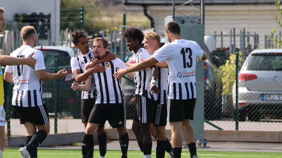 Daniel Karlsson avgjorde mötet mot Sturefors/Hjulsbro B när han satte 2-0  för Rimforsa i slutet av matchen. 