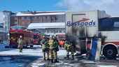 Buss från Pajala började brinna på Loet i Luleå
