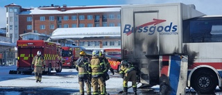 Buss från Pajala började brinna på Loet i Luleå