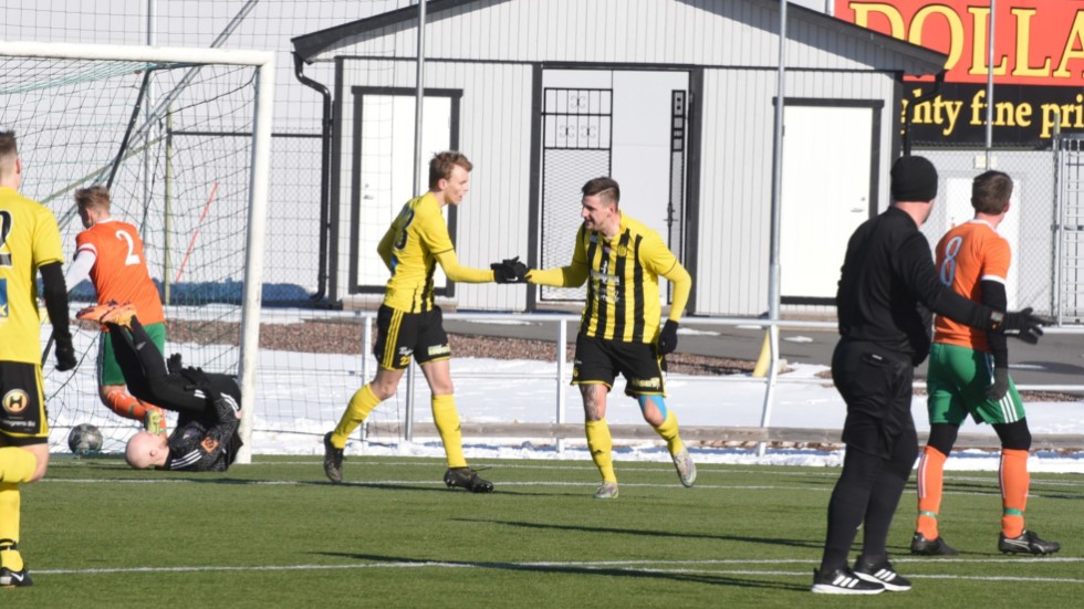 Marcus Oskarsson Johansson gjorde 1-0 för Gullringen mot Hultsfred.