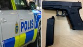 Mötte pistolman mitt på Lundgatan • Tonåringar tog skydd i A-traktor • Polisen beslagtog pistol