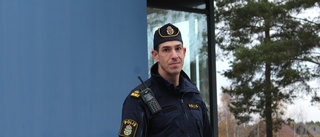 Polisen i Västervik gör riktad koll av cyklar i mörkret • Så mycket kostar varje lampa som saknas • Polisens råd till cyklister