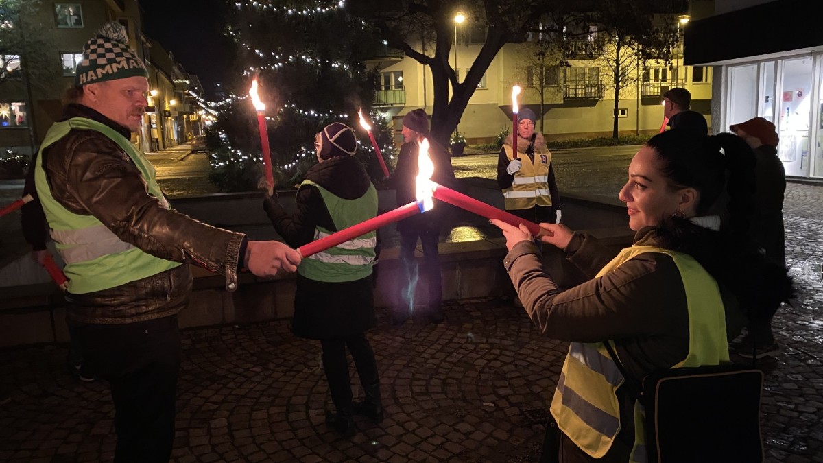 Fackeltåg Manifesterade Mot Rasism: "Det är Dags Att Agera" • Alla ...