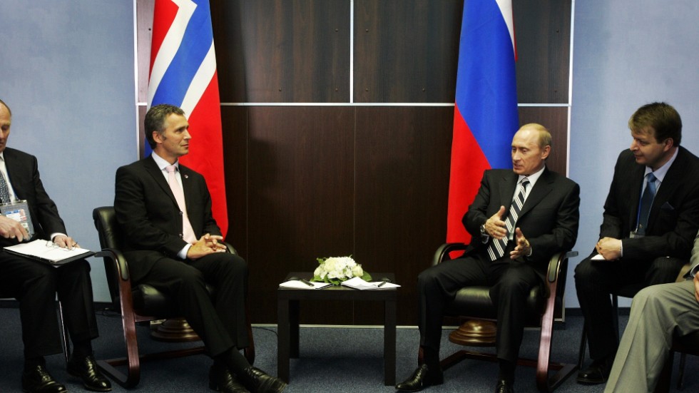 Jens Stoltenberg, då statsminister i Norge, och Vladimir Putin. Bilden från 2007.