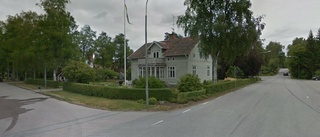 Nya ägare till villa i Fjärdhundra - prislappen: 3 695 000 kronor