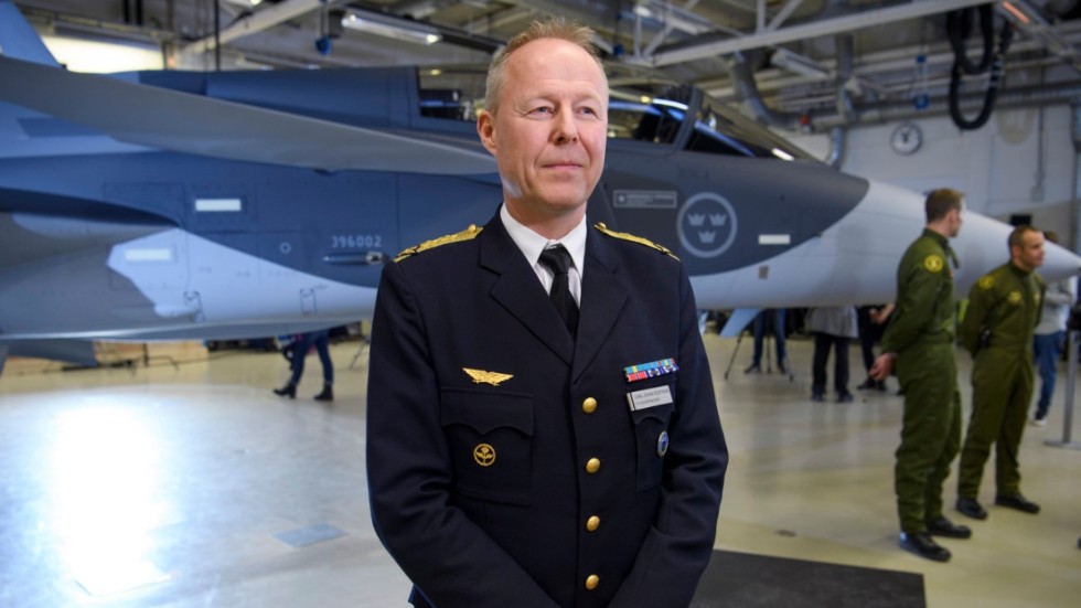 Flygvapenchefen Carl-Johan Edström ser ändå positivt på att nå en lösning. Arkivbild.