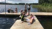 Gemenskap och märken lockar med simskolan: "Kul att hänga med simledarna"