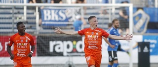 AFC Eskilstunas bragdmatch mot konkurrenten – segrade trots utvisning