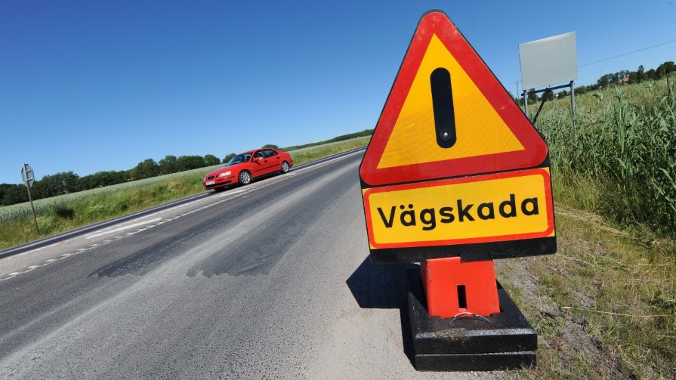 Socialdemokraterna i Skellefteå vill satsa på bättre vägundehåll. Det borde man ha gjort för länge sedan.
