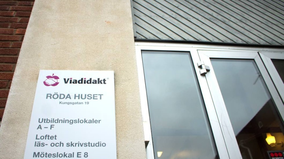 Den styrande majoriteten i Katrineholm har bestämt sig för att säga upp avtalet med Vingåker kring Viadidakt, vår gemensamma arbetsmarknads och vuxenutbildningsnämnd, skriver 
