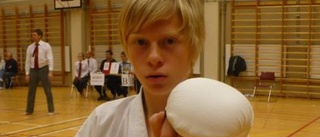Johns bästa tävling gav kumiteguld i Eskilstuna