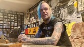 Robert Rautio med punken präntad inpå bara skinnet – idag berättar han suget efter punk, krigshistoria och hajfilmer