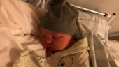Då kom årets första bebis till Västerviks BB • "Vi känner oss mycket glada, lättade och trötta alla tre"