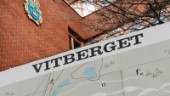 Bråk på Vitberget nära tolvslaget – flera polisbilar ryckte ut: Fyra män anhållna • ”Använt olika typer av tillhyggen”