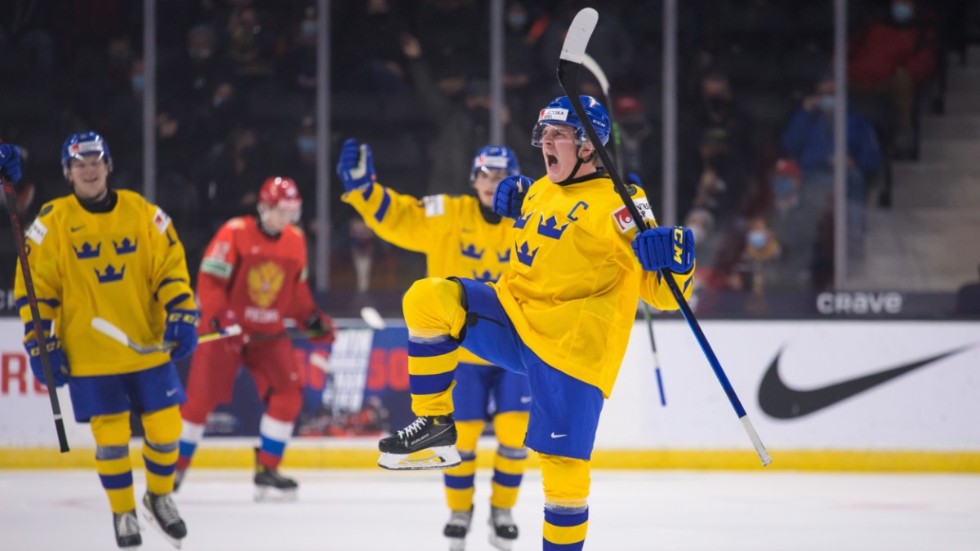 VIK hockey lyckats få fram flera fina ambassadörer för Västervik, exempelvis Emil Andrae (bilden) som här jublar efter sitt mål i JVM för några år sedan och som nu är aktuell för spel i Kanada. Det är värt massor, tycker skribenten.