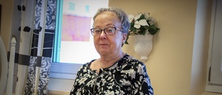 Efter 52 år på samma plats – snart låser Birgitta, 79, ortens sista frisörsalong: "Kommer vara fruktansvärt"