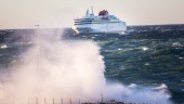 Färjeavgång senarelagd med flera timmar på grund av hårt väder • SMHI utfärdar gul varning över mellersta Östersjön
