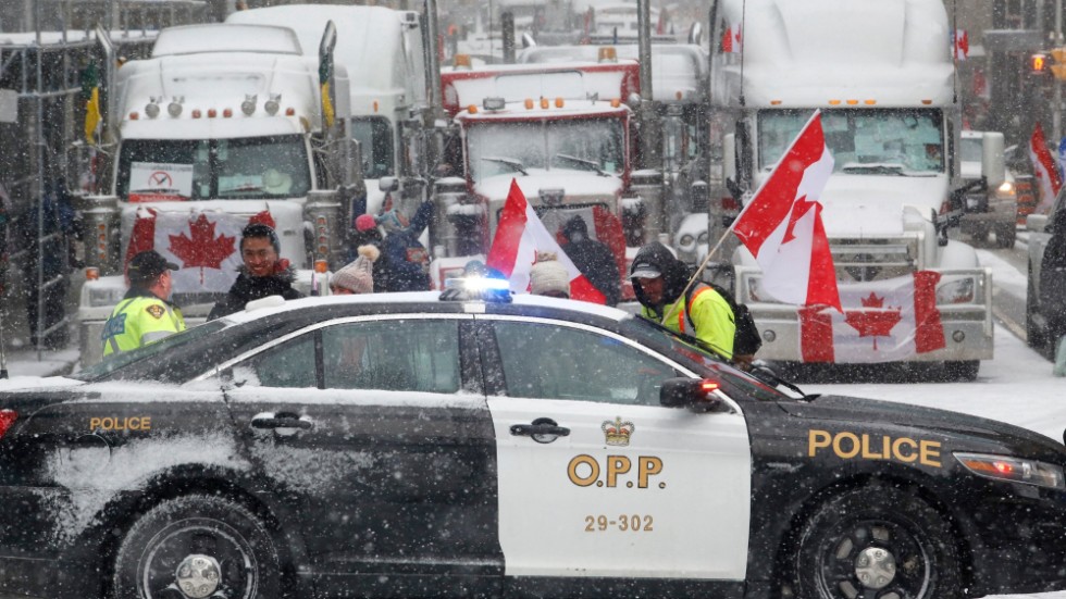 Lastbilsprotesterna fortsatte i den kanadensiska huvudstaden Ottawa under lördagen.