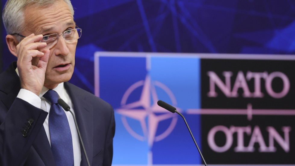 Natos generalsekreterare Jens Stoltenberg fördömer den ryska annekteringen.