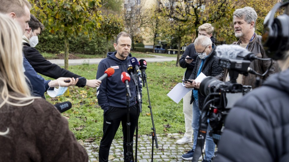 Norges förbundskapten Thorir Hergeirsson under en pressträff.