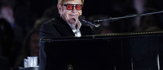 Elton John fortsätter karriären virtuellt