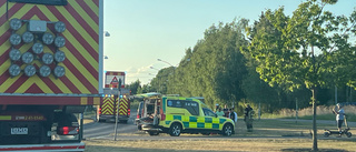 Sparkcykelåkare påkörd – ambulans till platsen