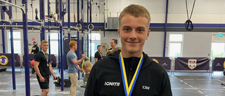Nyköpingskillen Elliot Bird, 16, vann SM i funktionell fitness