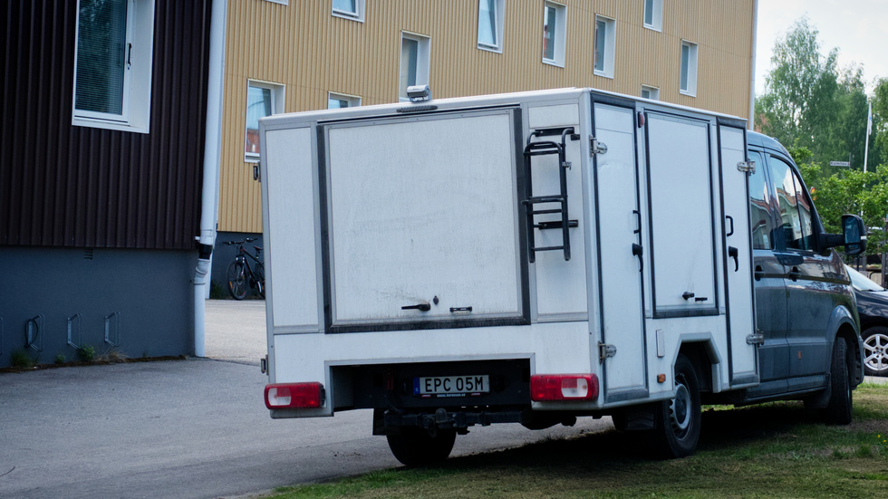  The police technical unit's van was at the address in central Piteå on Saturday afternoon.
