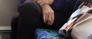 Hemtjänstanställd stal äldre kvinnas bankkort – Köpte presentkort och shoppade prylar 