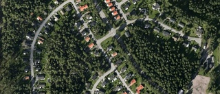 90 kvadratmeter stort hus i Hällbybrunn, Eskilstuna sålt till nya ägare