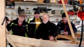 Här byggs båtar med traditionell teknik i Västervik • Kör enligt "gör om gör rätt-principen" 