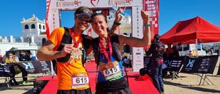 Kalixfostrade löparen vann i Spanien tillsammans med sambon: "Vi delar en hel upplevelse"