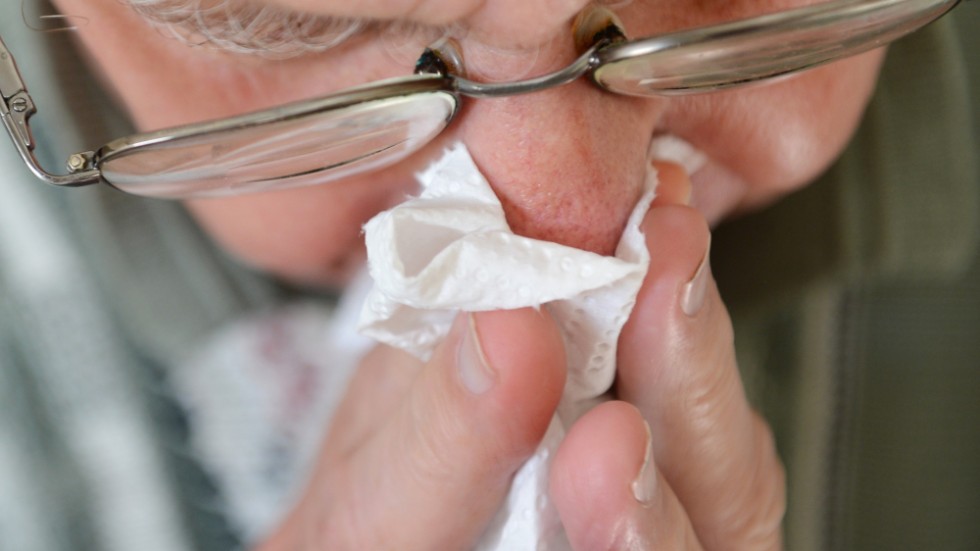 Influensa kan snabbt leda till hög feber, huvudvärk, muskelont, halsont och hosta, skriver Gunilla Forsell, ordförande Riksförbundet Hjärtlung, Skellefteå.